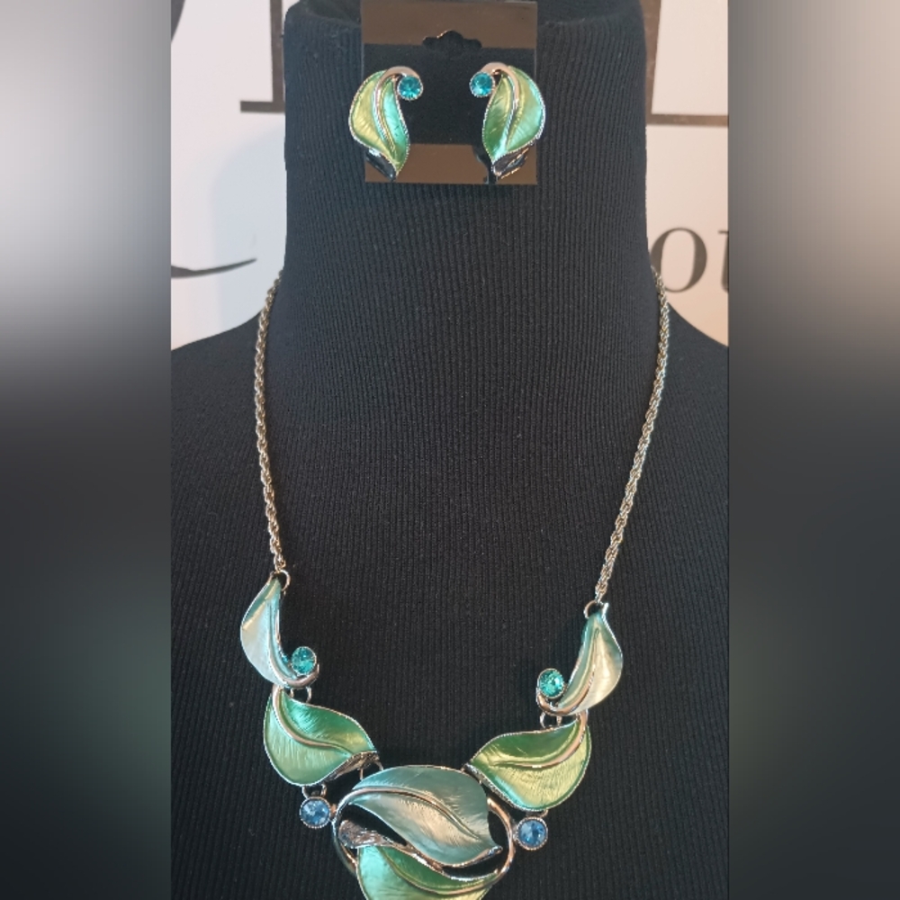 Silver and Green Leaf Necklace